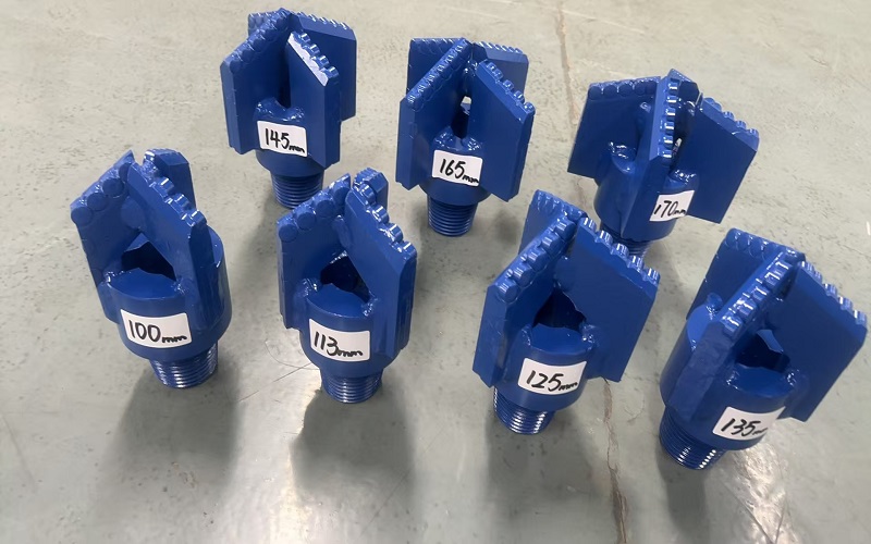 Step Drag Bits